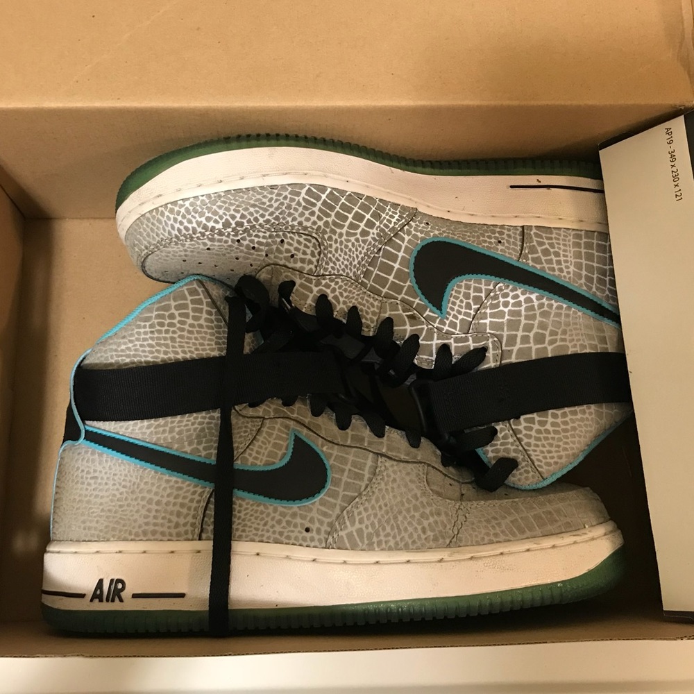 Men’s Nike sneakers size 8